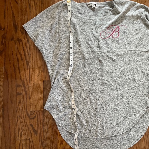 Bellagio logo women’s soft gray shirt xs - Picture 4 of 7